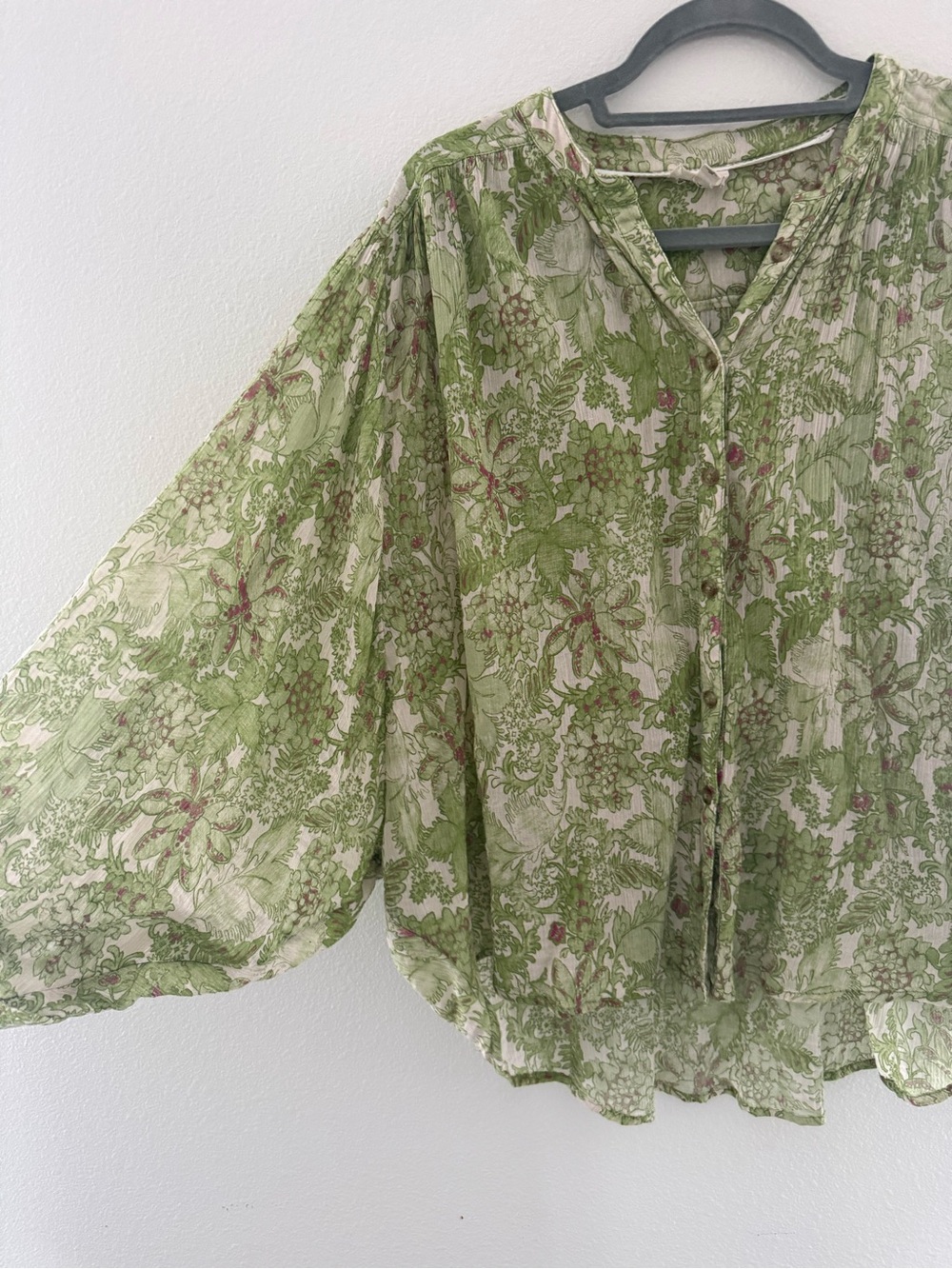 Pilcro Green Floral Button-Front Blouse with Billowy Sleeves